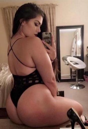 Rosalinda, 23  female escort, Lubbock